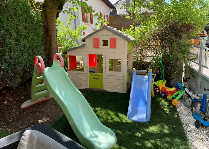 Maison Du Bonheur, Cocooon 3* Le Pin (Isere)